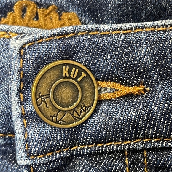 Kut From The Kloth Dark Wash Cuffed Cropped Jeans Size 8
Cotton - Picture 9 of 10